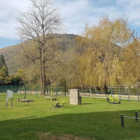 Grand T2 Calme Et Cosy Au « Pyrenees Palace » Bagneres-de-Luchon Exterior photo
