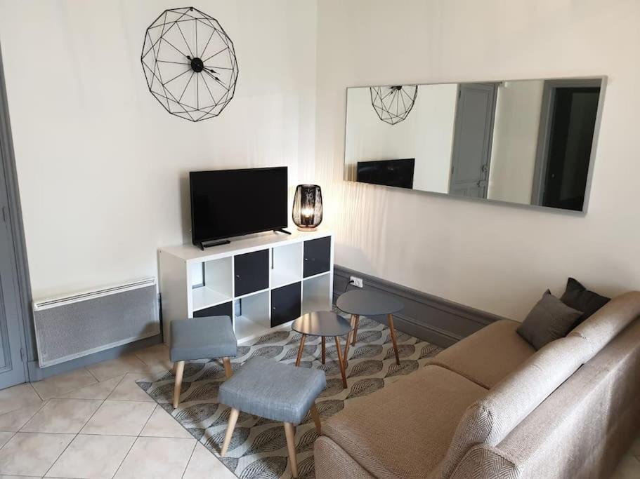 Grand T2 Calme Et Cosy Au « Pyrenees Palace » Bagneres-de-Luchon Exterior photo